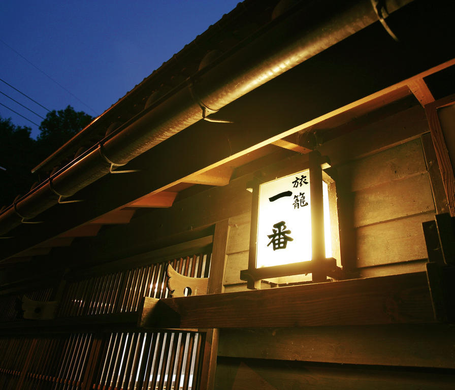Hôtel Oyo Hatago Ichiban à Chichibu Extérieur photo