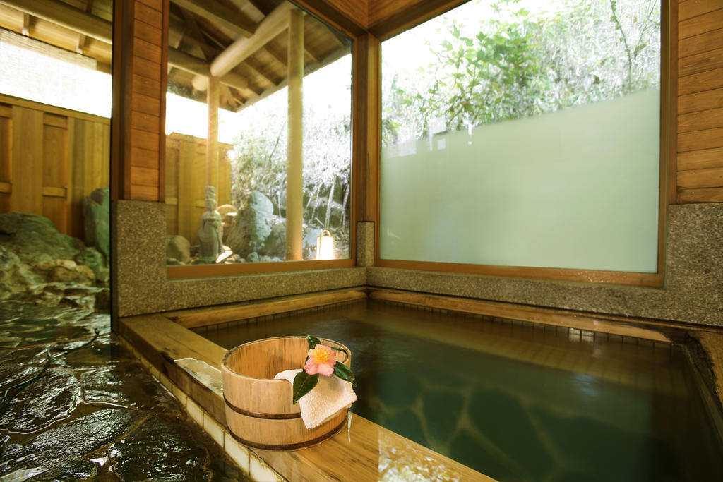 Hôtel Oyo Hatago Ichiban à Chichibu Extérieur photo