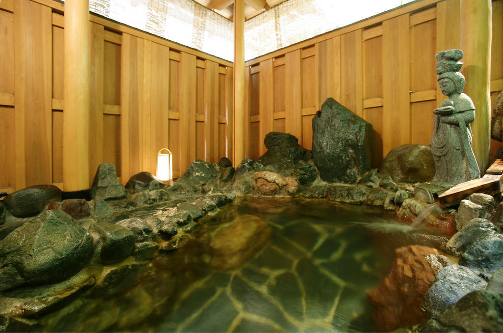 Hôtel Oyo Hatago Ichiban à Chichibu Extérieur photo